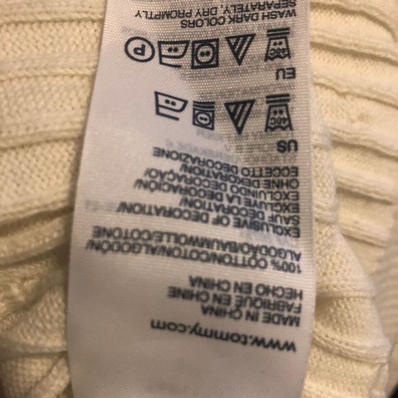 Tommy Hilfiger knit sweater - Picture 4 of 4
